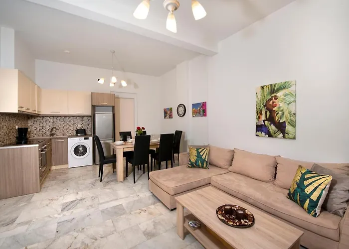 Irina In Old Town With 3 Bedrooms And 2 Baths Apartament