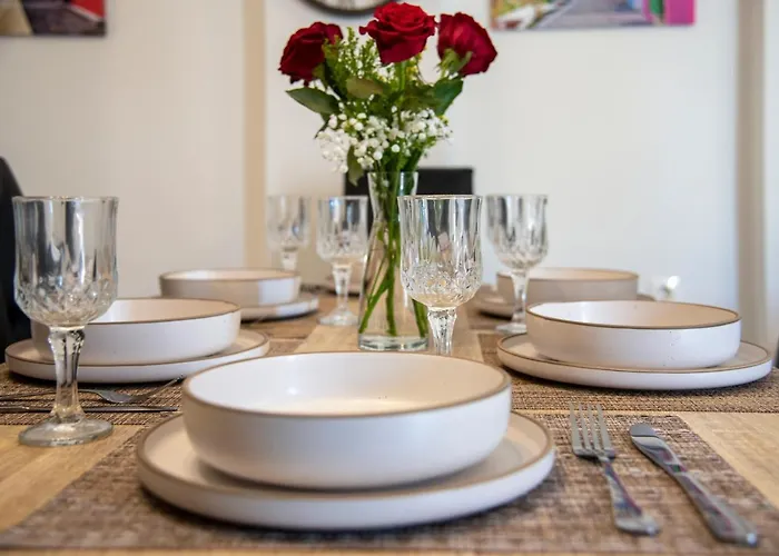 Irina In Old Town With 3 Bedrooms And 2 Baths Appartamento