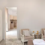 Irina In Old Town With 3 Bedrooms And 2 Baths Apartament